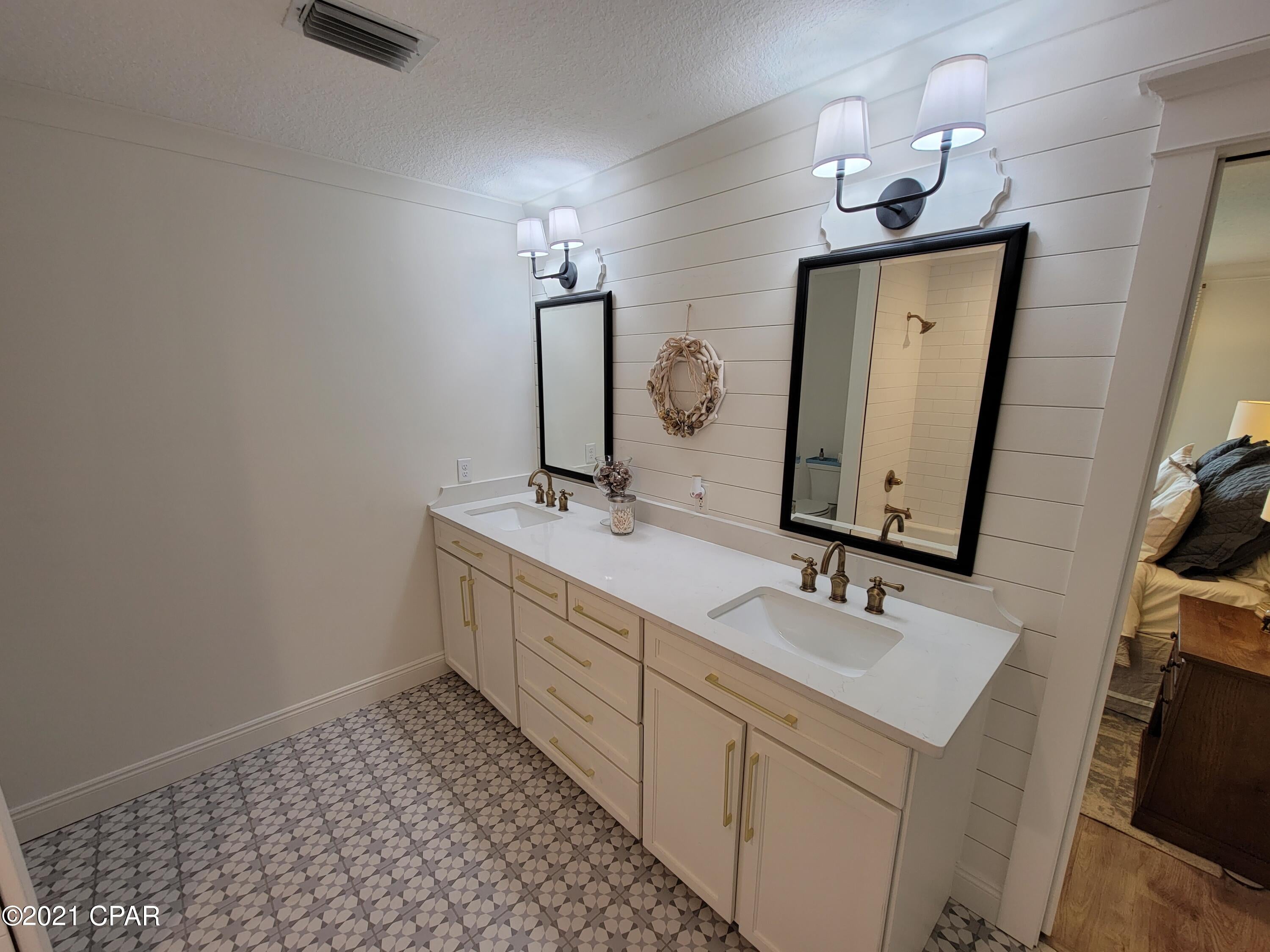St. Andrews Bay Dev. Co. - Residential