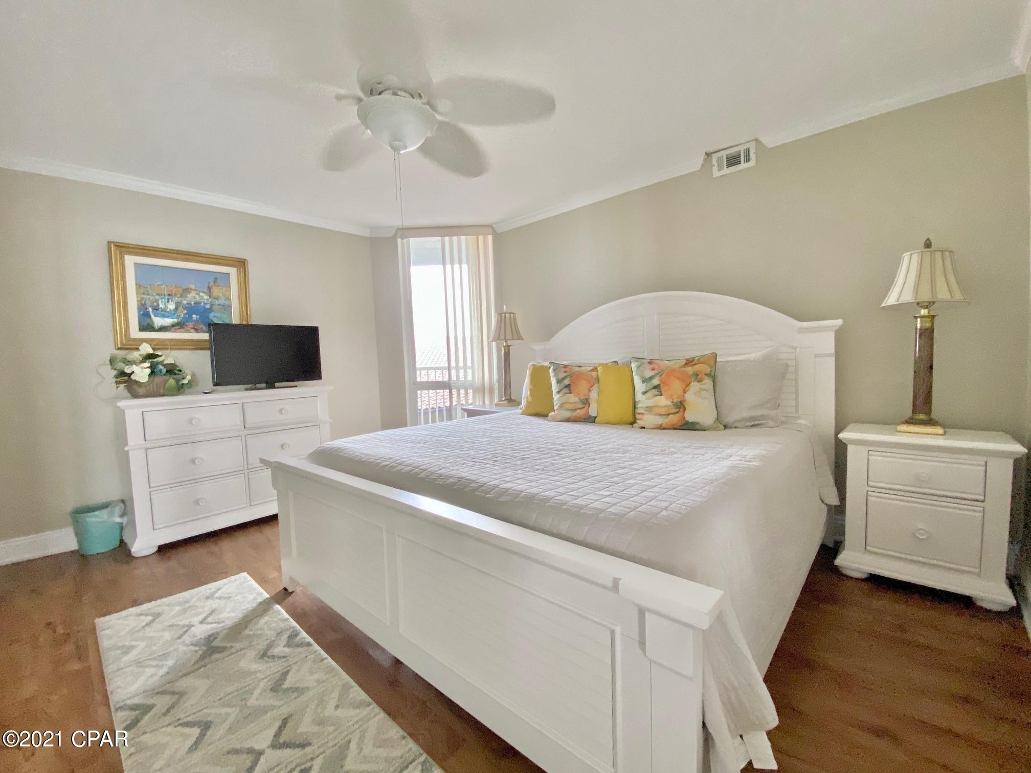 Pelican Walk - Residential
