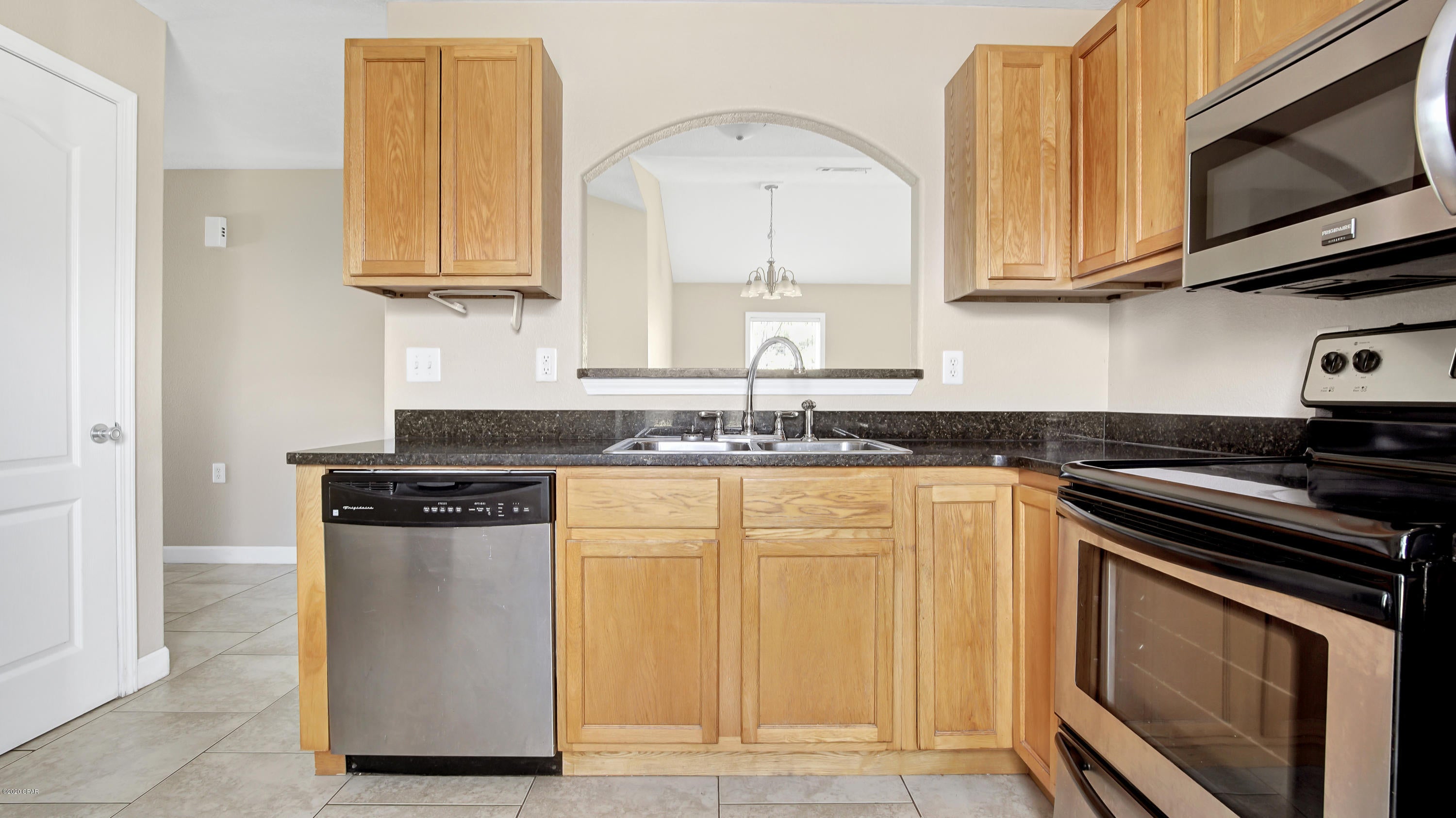 Sandy Creek & Country Club Phase II - Residential Lease