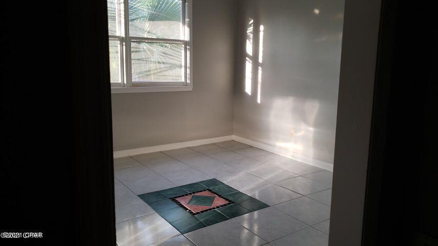 Venetian Villa 1st Add Replat - Residential