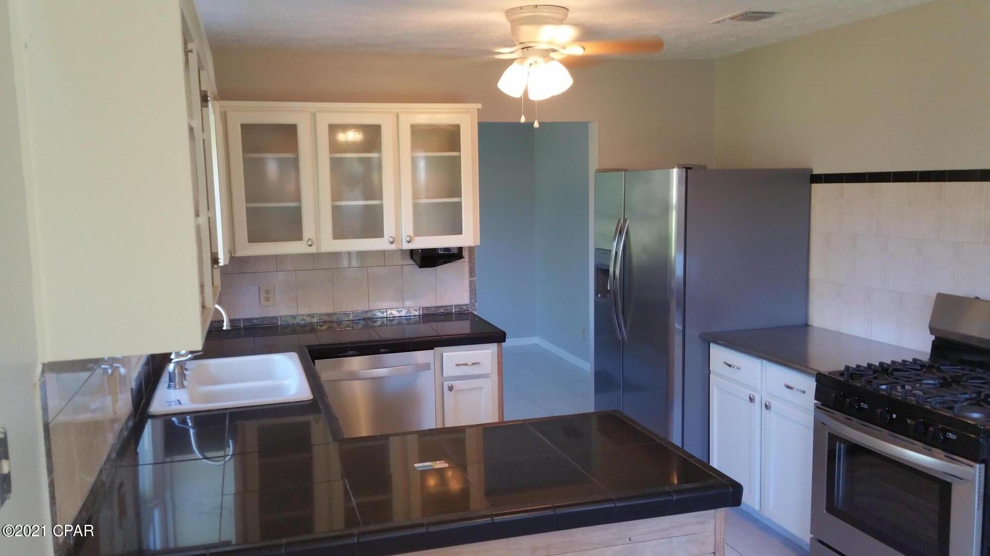 Venetian Villa 1st Add Replat - Residential