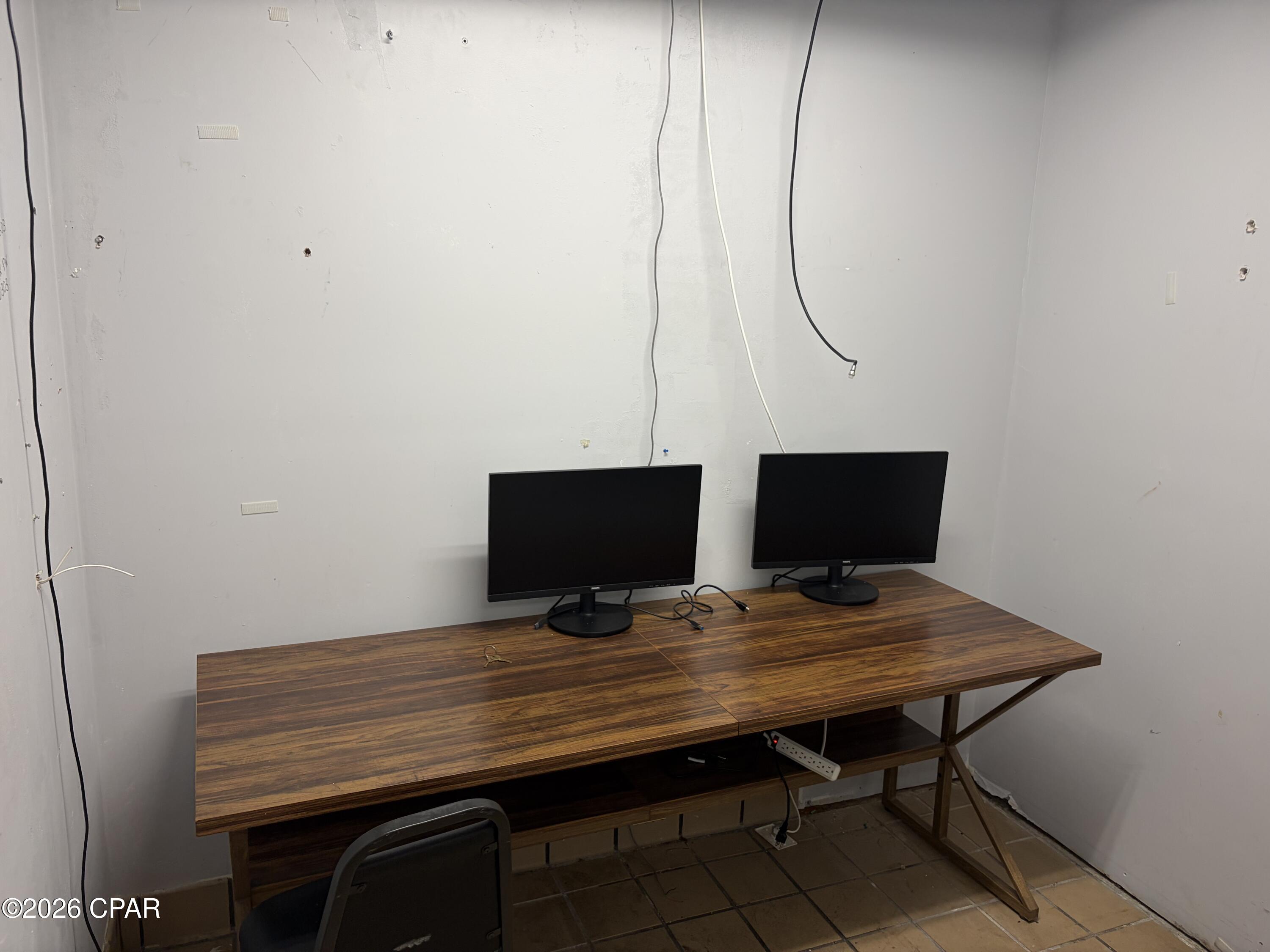 Harrison Place Sub-DIV - Commercial Lease