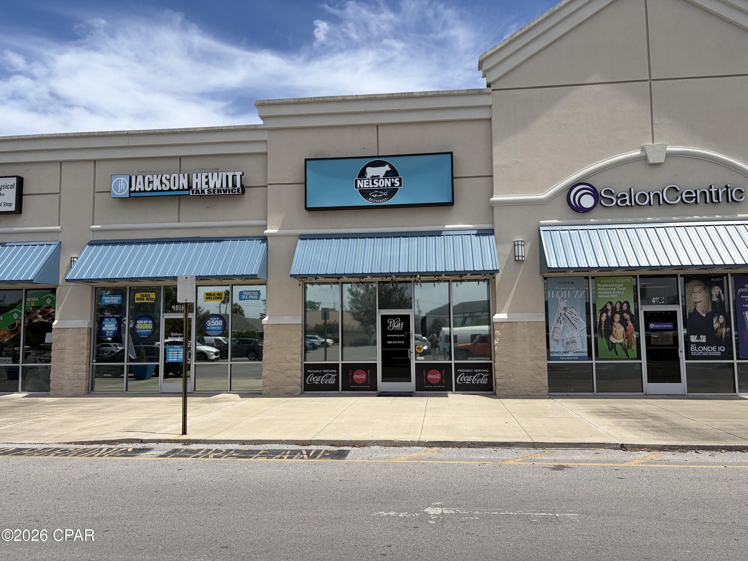Hard to find furnished Restaurant space for lease in center next to the Home Depot, off 23rd St., this unit is practically turn key ready.  Hood vent, grease trap, walk ins, all in place for your client's restaurant. 
Small dining area, but very large kitchen, ideal for catering and lunch service. 
Will go quick, Show it ASAP.