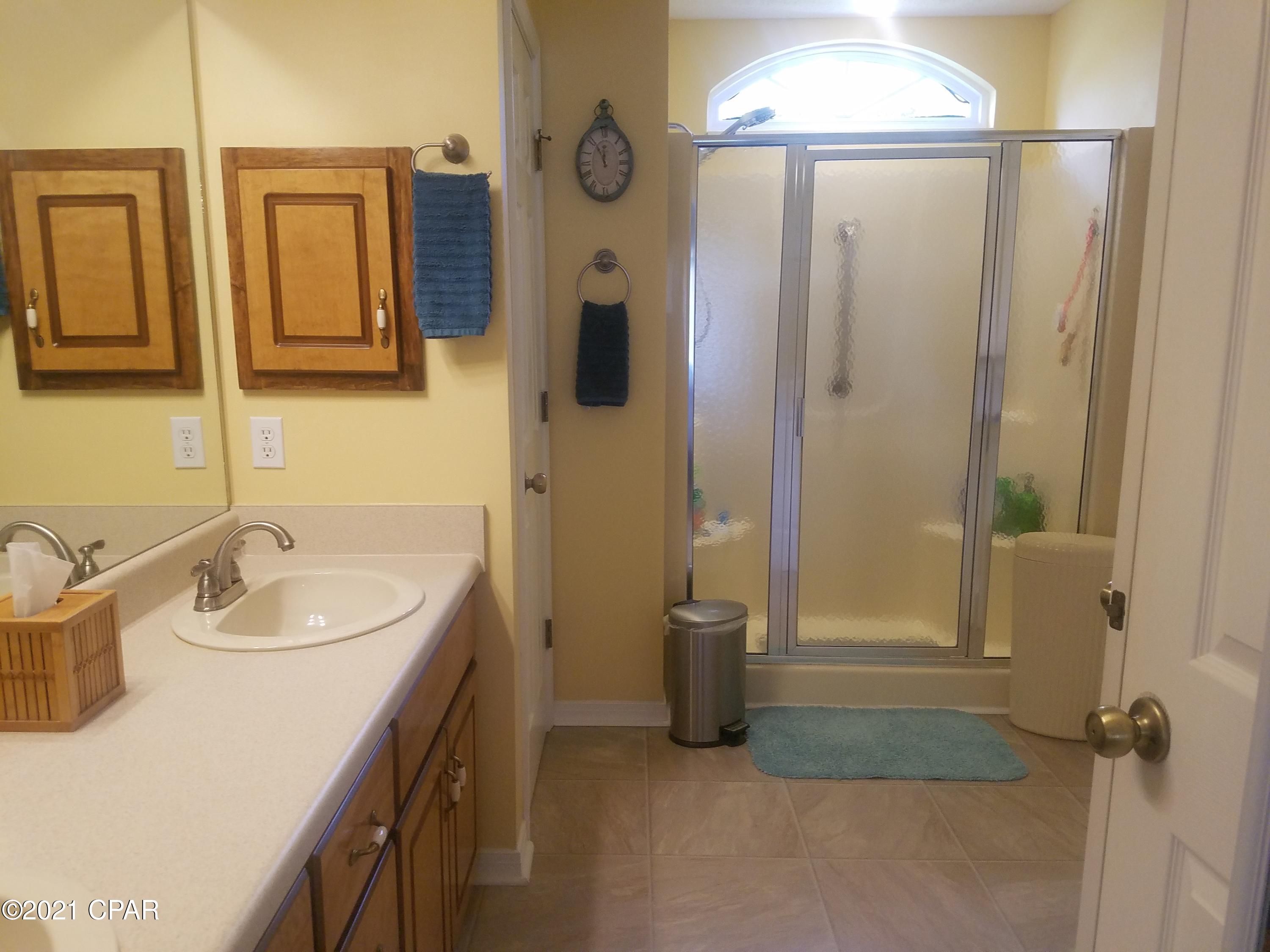 Leisure Lakes - Residential