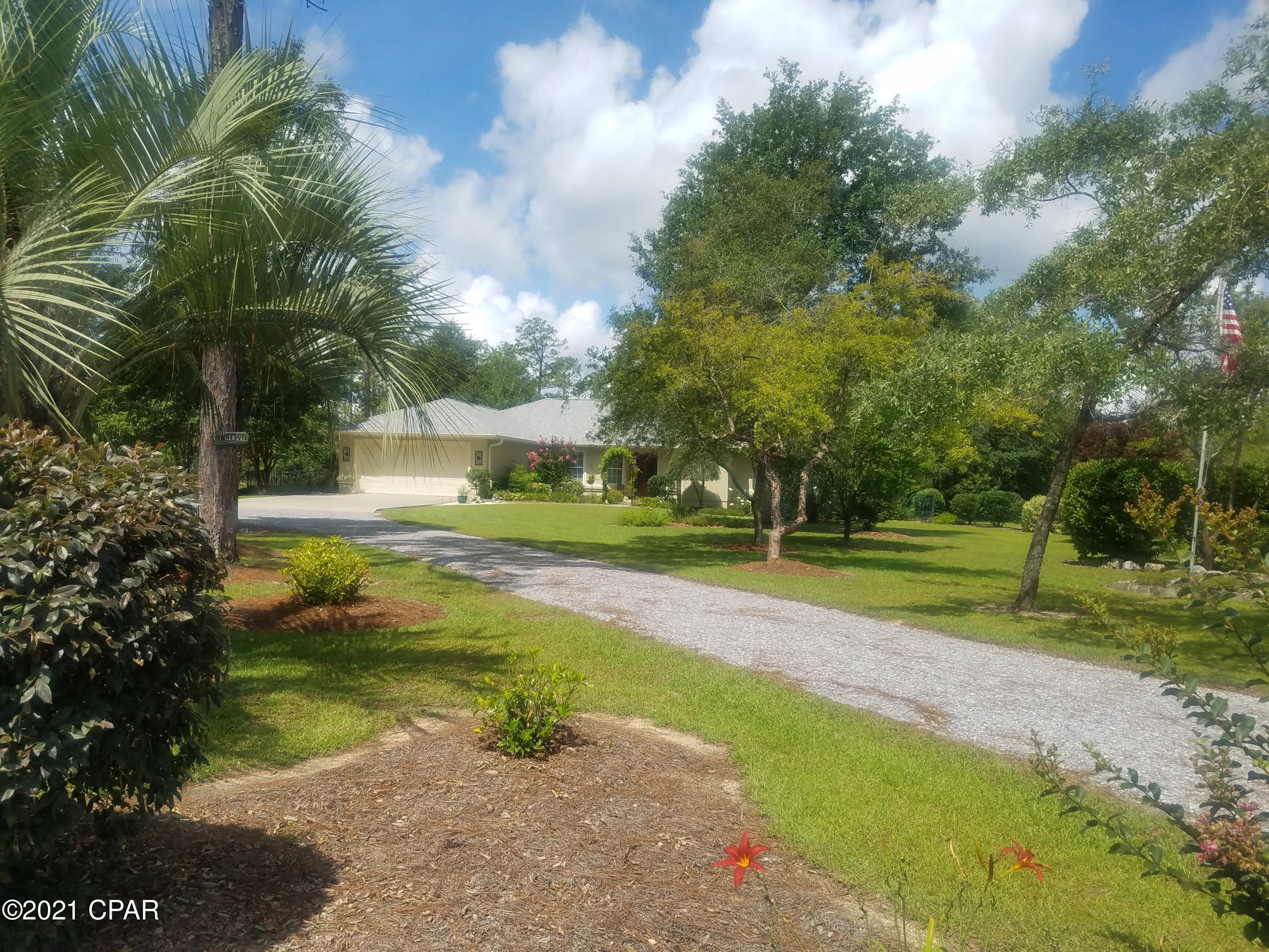 Currently under Contract Seller Accepting Backups In Beautiful Leisure Lakes Gated Community  Don't Miss this Move In Ready w/spacious n open floor plan 3 bedroom,2 bath,split bedrooms on 2.77 acres w/an in ground gunite ,salt water, heated pool & it has a screened enclosure. Beautifully landscaped w/an irrigation system so easy to maintain..the master bedroom has an adjoining sitting room & the master bath has his & her vanities,an oversized shower,a private potty & a walk in closet. All The kitchen appliances stay;ceramic top electric stove,microwave above the stove,side by side Frig w/water & ice in the door n a dishwasher..breakfast bar too .

Leisure Lakes offers a waterfront swimming pool,covered pavilion,tennis,basketball,boat launches & sandy white beaches on 2 lakes to enjoy!