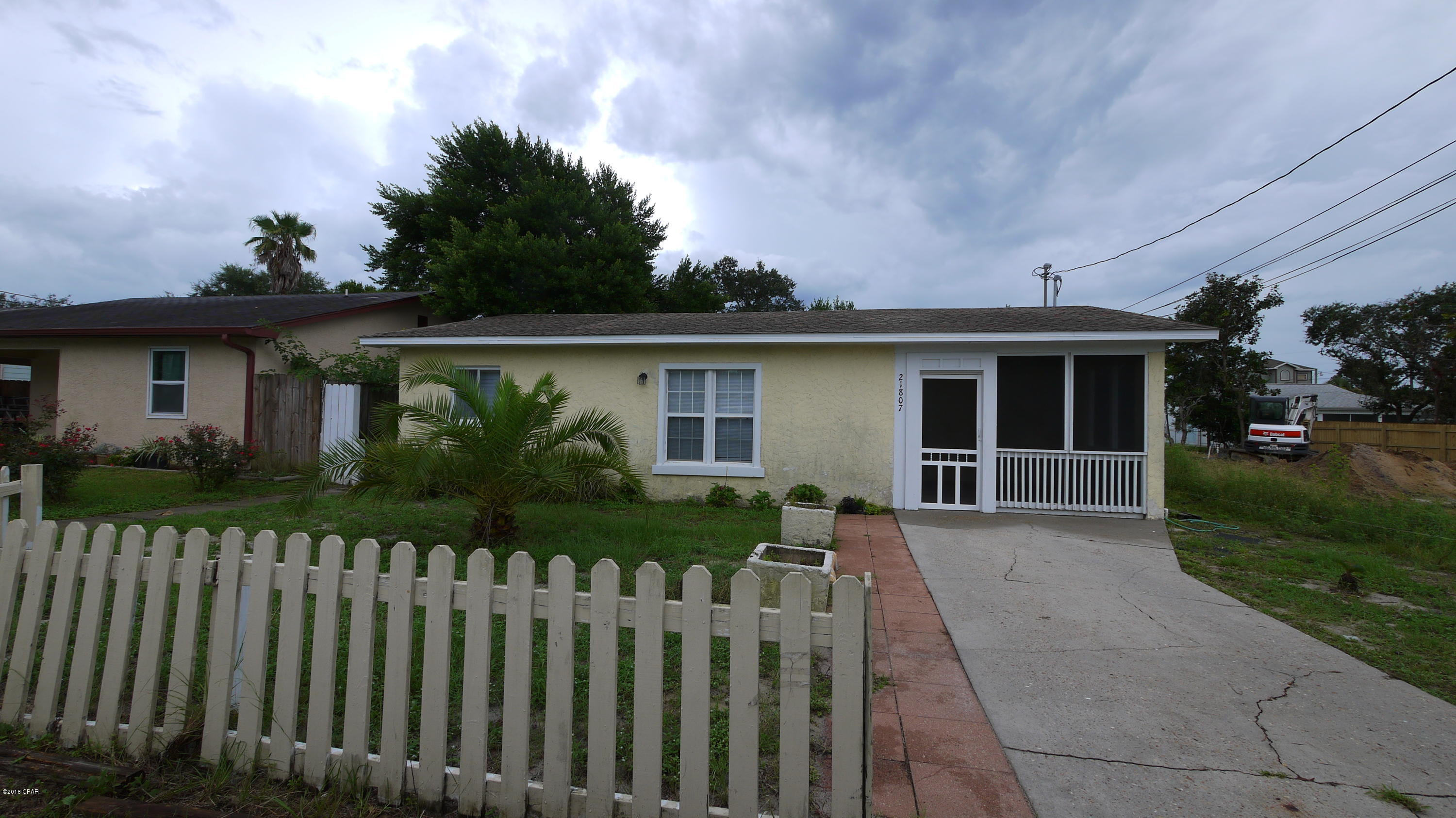 Riviera Beach 1st Add - Residential Lease