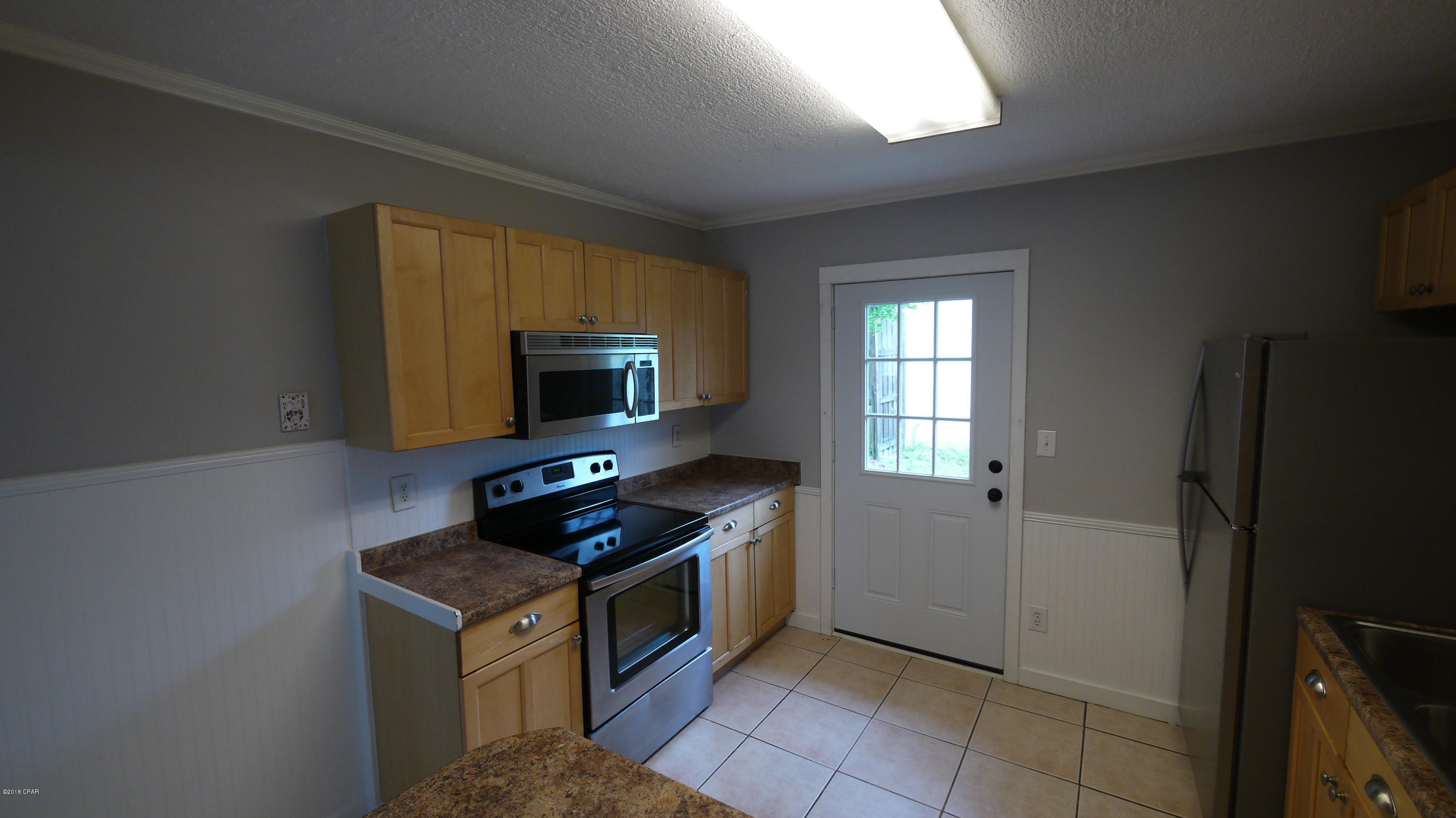 Riviera Beach 1st Add - Residential Lease