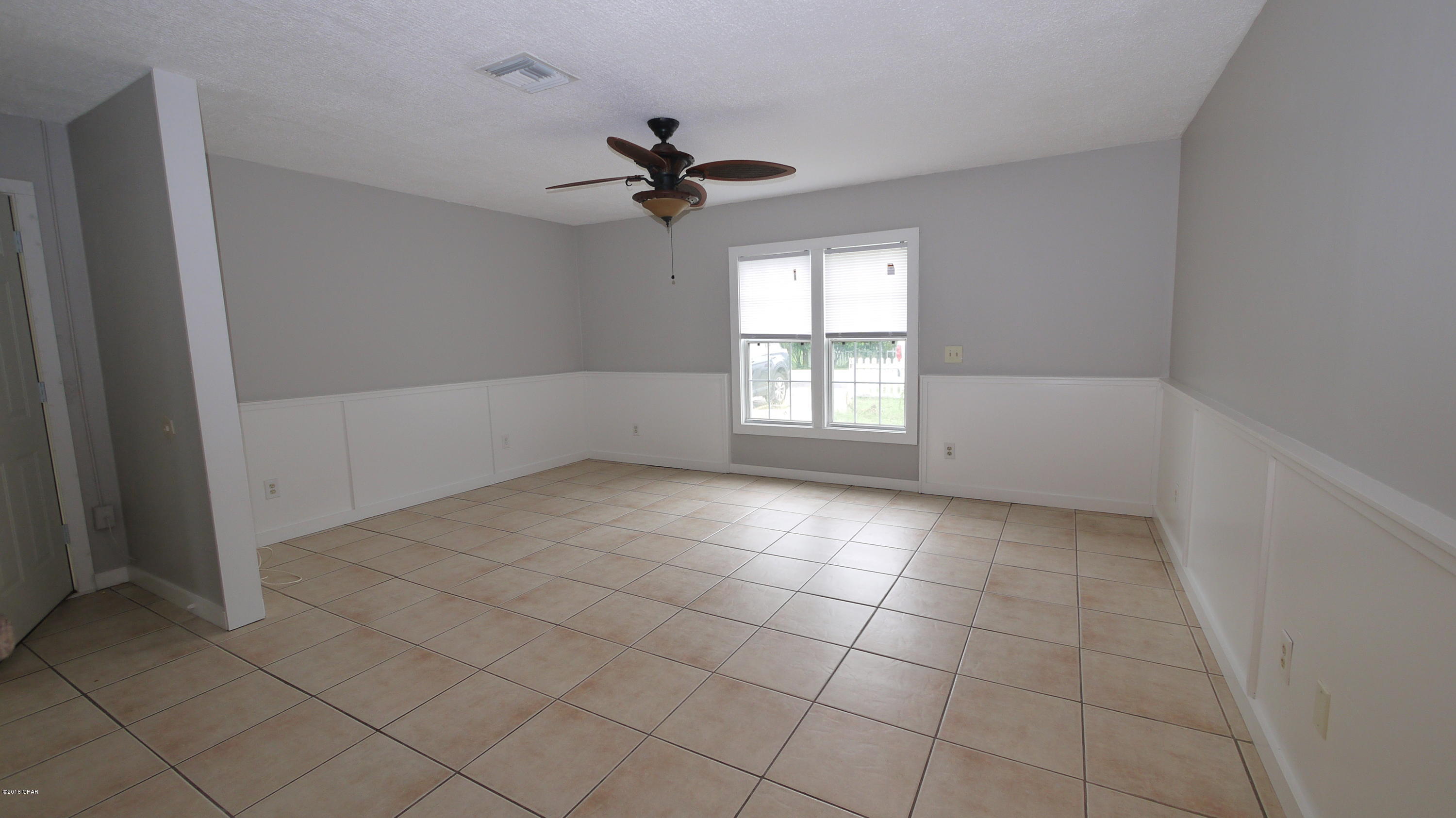 Riviera Beach 1st Add - Residential Lease