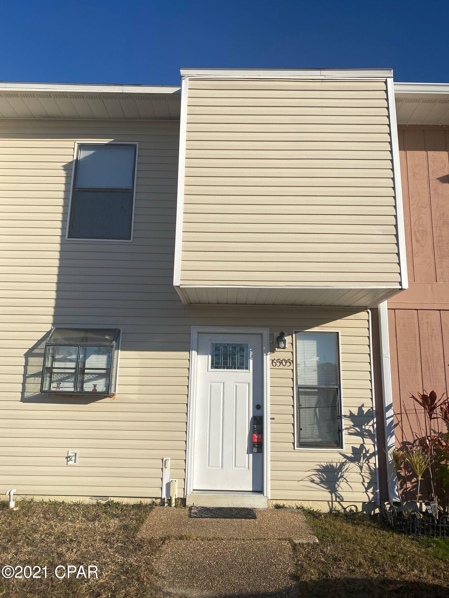 Single family 2 bedroom, 1.5 bathroom hometown located in Callaway. All electric appliances.