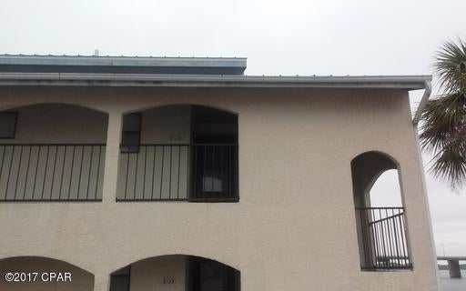 Half off security deposit for active military.  Nice condo with beautiful water view from private balcony, and a park for picnicking across from it. Includes 1 parking space, boat slip, pest control and water.



All measurements are approximate.