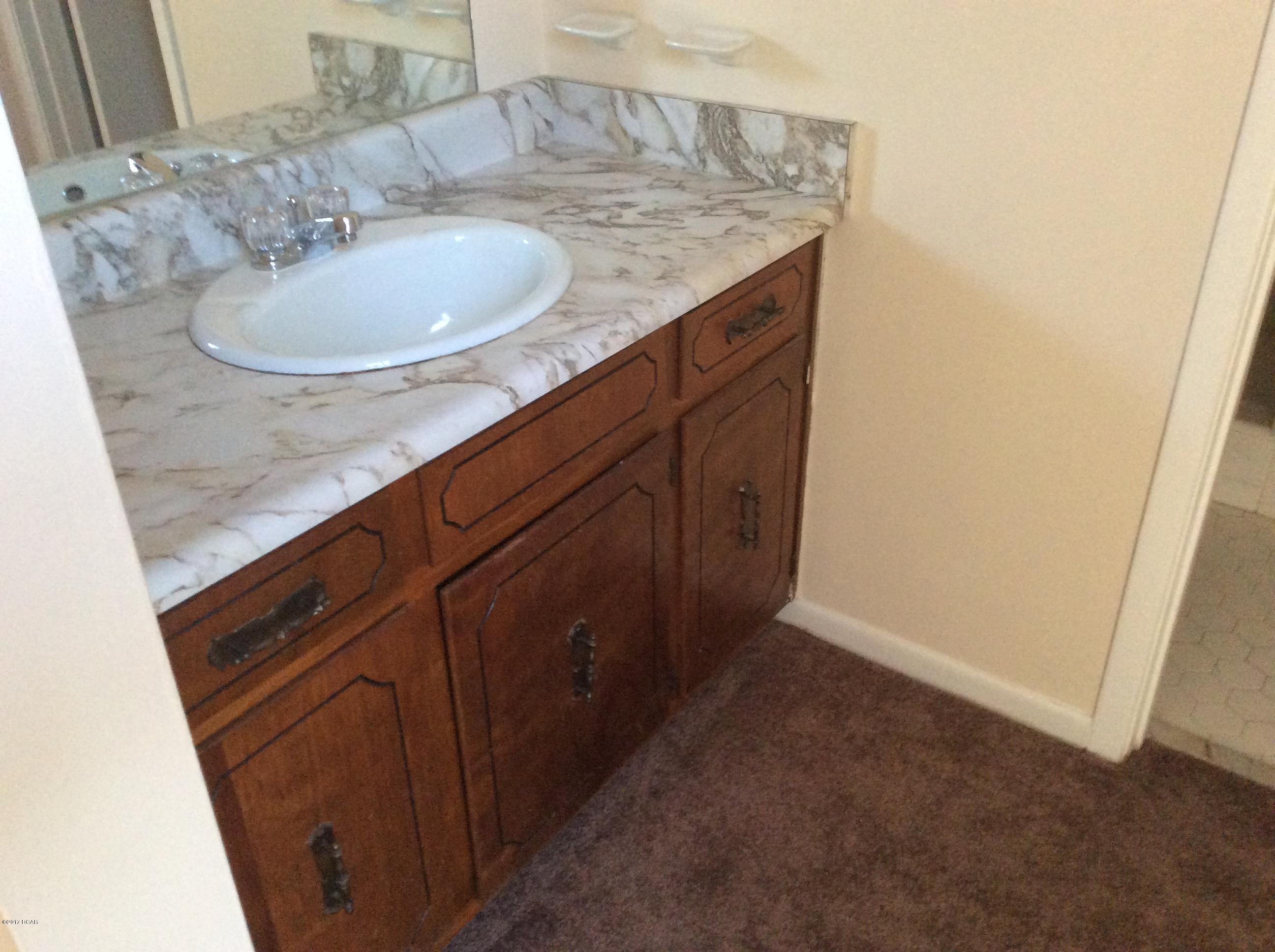 King Estates Unit 2 - Residential Lease