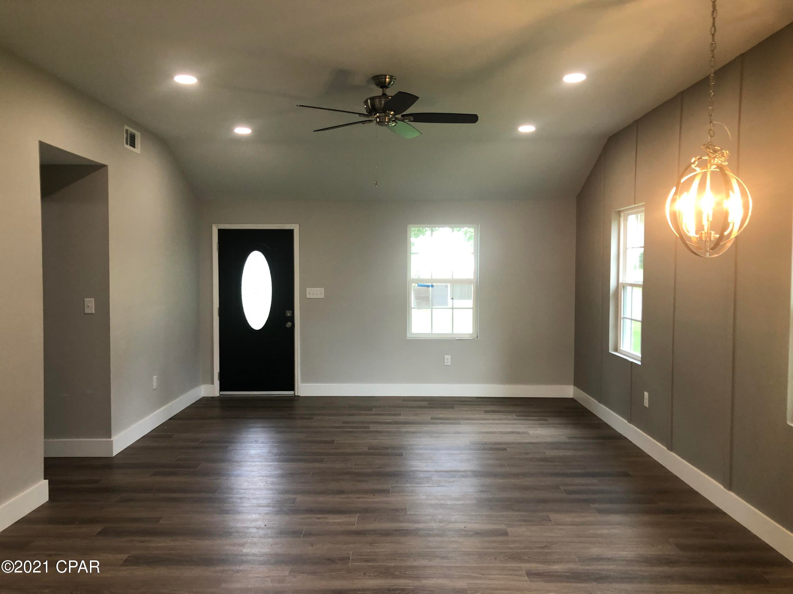 [No Recorded Subdiv] - Residential