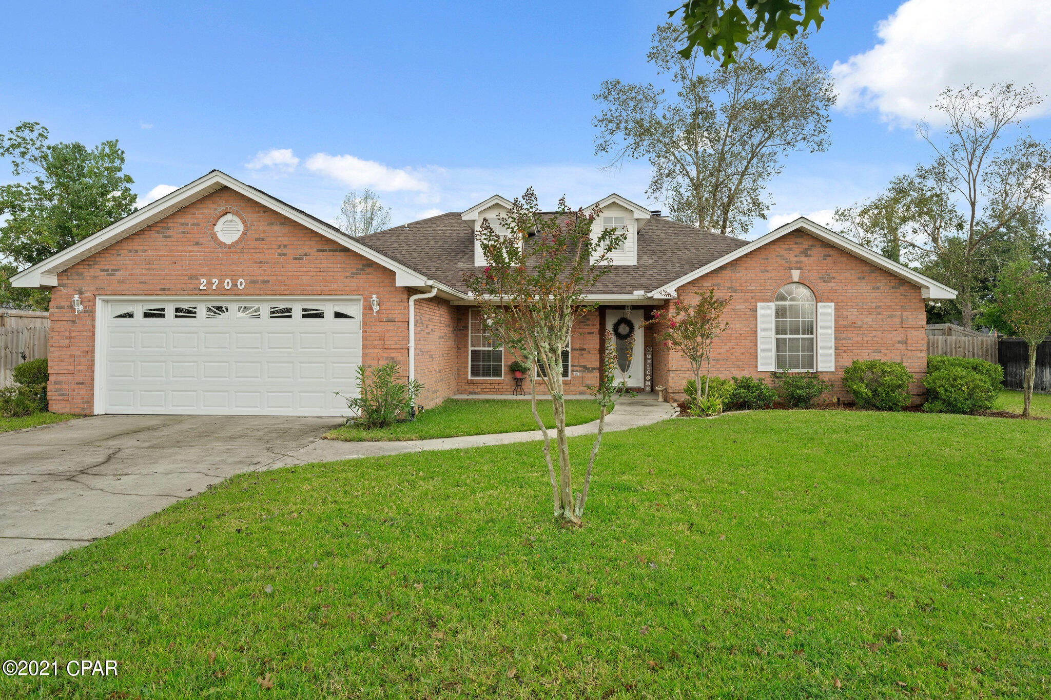 CURRENTLY UNDER CONTRACT, SELLER ACCEPTING BACKUP OFFERS. Beautiful home in Mowat Heights! Be sure to see this one before its gone. 4 side brick ranch with a gorgeous pool in the fenced back yard. Enjoy the screened porch overlooking the pool. Home is well maintained. Living room is very spacious and has a working fireplace. Split bedroom plan offers privacy for the Owners suite,There is a door that exits to the backyard.  Very spacious Owners bath. Secondary bedrooms are spacious! There is also an office area. Awesome community in a great location!