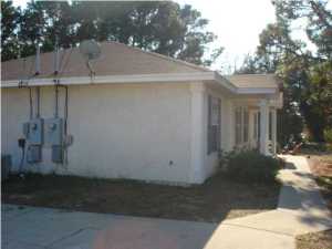 This 2 bedroom 1 bath duplex located near the lagoon and the Dolphin Ave Boat Ramp. Tile floors throughout. Washer/dryer hookup. Window blinds and ceiling fan. Tenant pays all utilities. Small pets negotiable. Military clause included.
