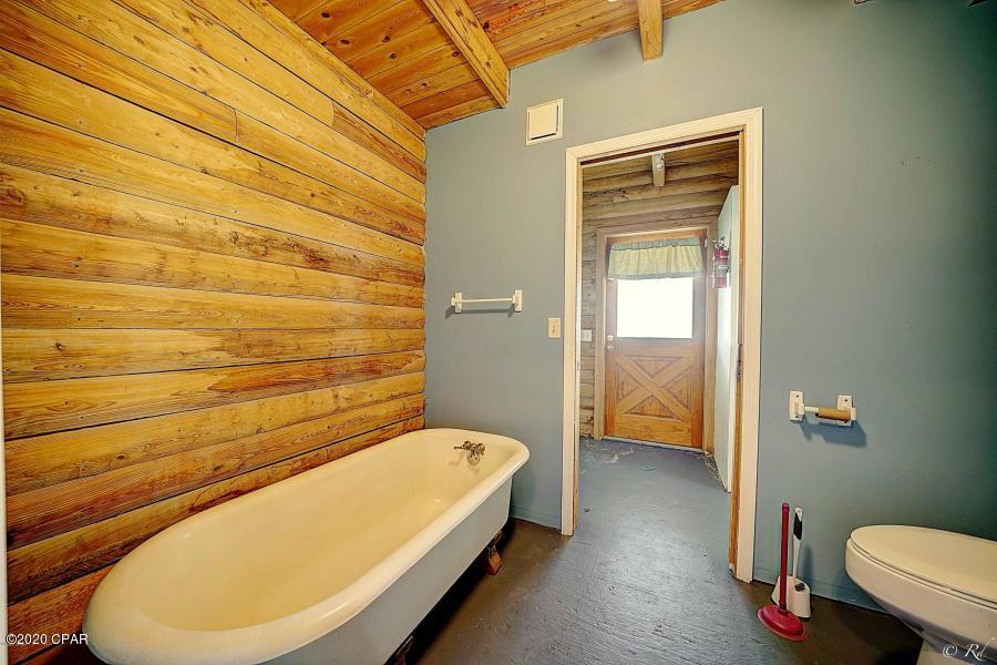 Creek Hollow Estates Unit - Residential Lease