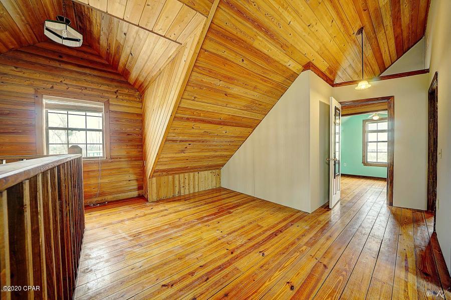 Creek Hollow Estates Unit - Residential Lease
