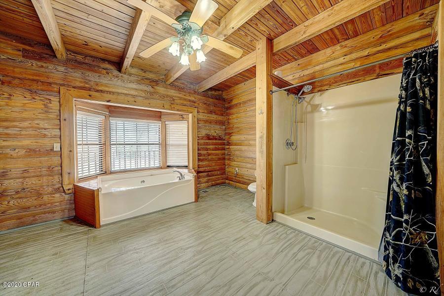 Creek Hollow Estates Unit - Residential Lease