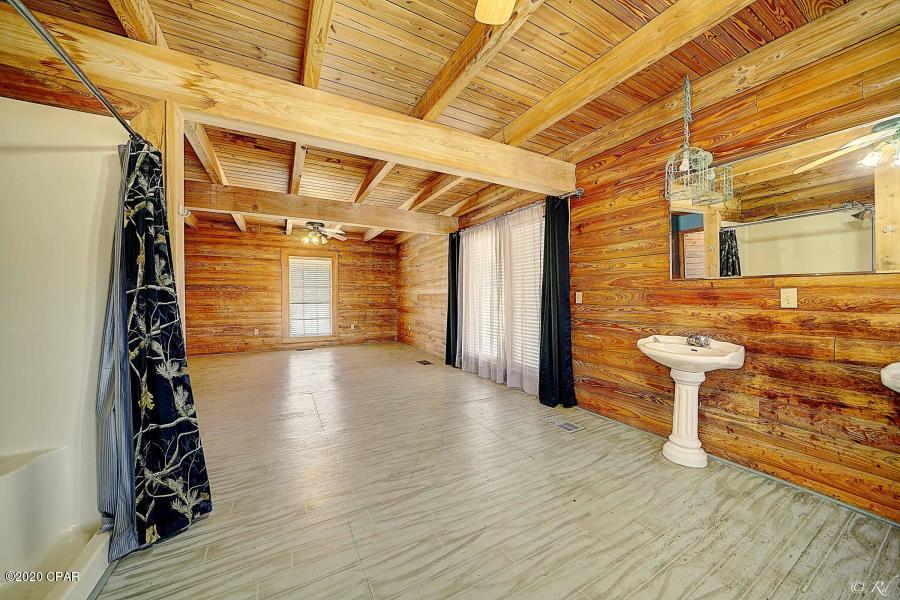 Creek Hollow Estates Unit - Residential Lease