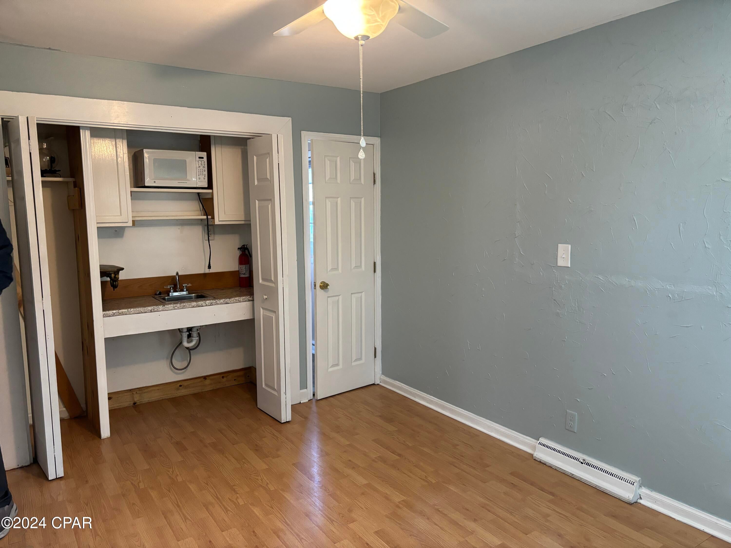 [No Recorded Subdiv] - Residential Lease