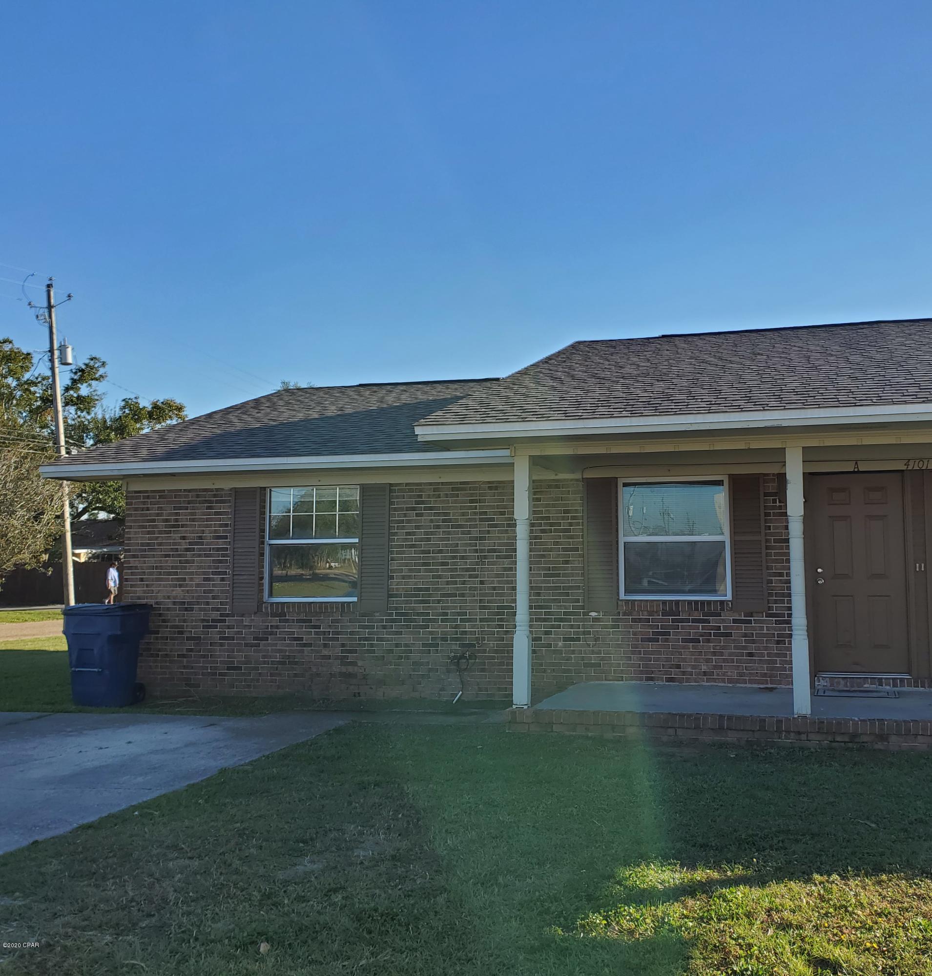 Nice 2bd 1ba duplex close to the College and convenient to the beaches. Open eat in kitchen. New paint. No pets please.  Must see for $850