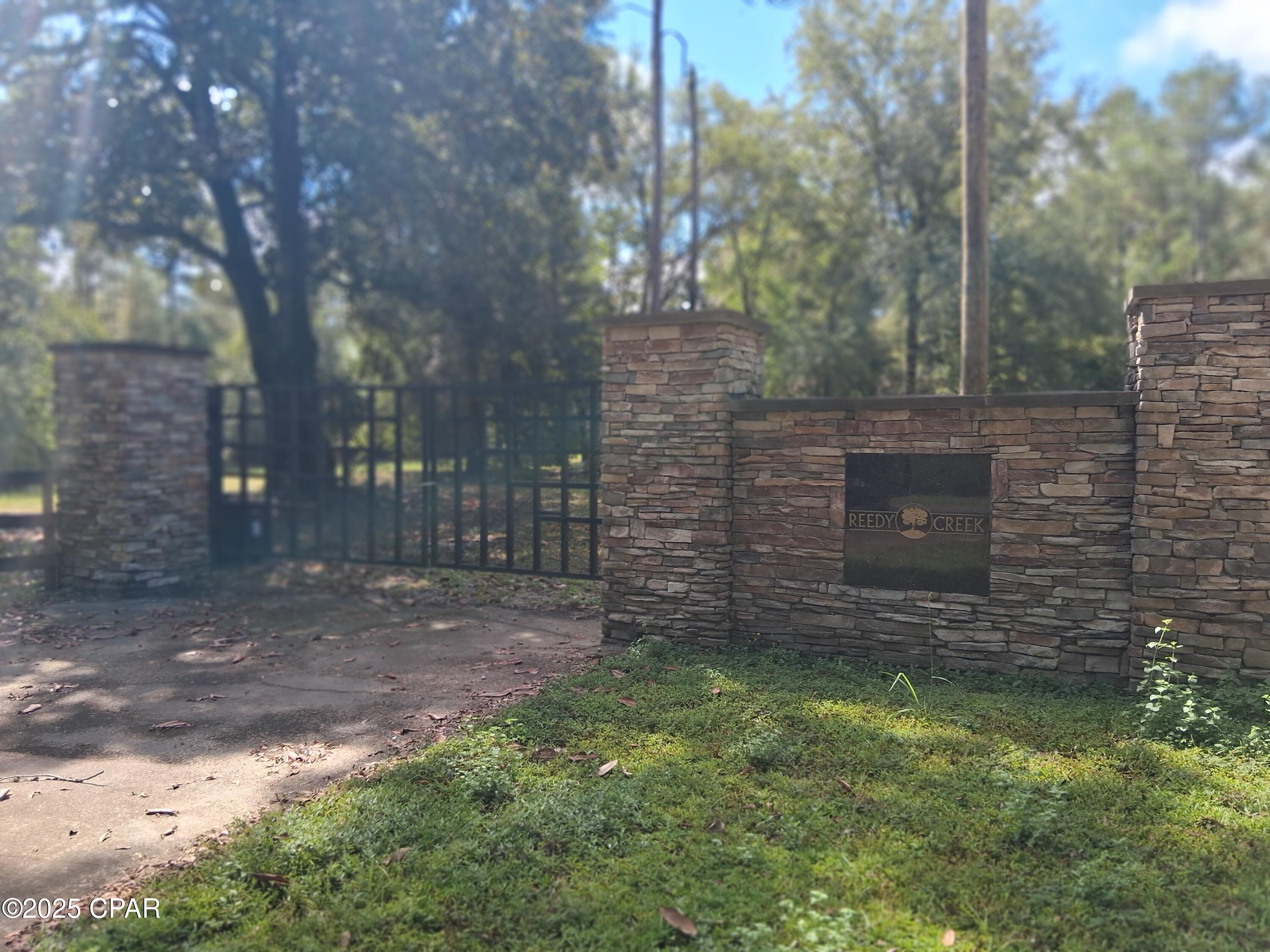 Reedy Creek - Land