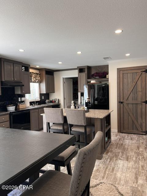 River Lake - Residential