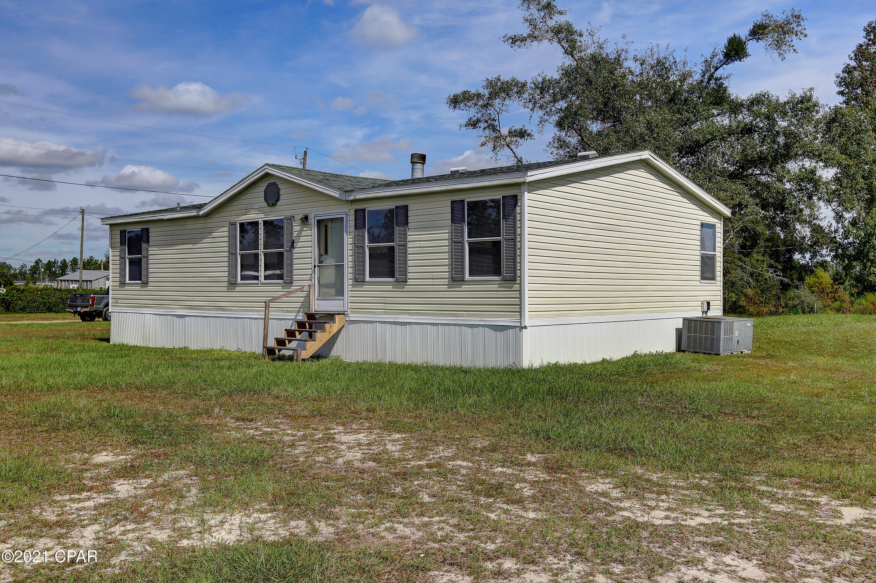 Under Contract, Seller Accepting Back-Up Offers!



Don't miss out on this 3 bedroom, 2 bathroom home that sits on just over an acre in Bayou George! New carpet and flooring has been installed throughout the home along with updated lighting fixtures, ceiling fans, and fresh paint. The outside of the home features new skirting and a large concrete slab. Call a REALTOR today to schedule a private showing.

If important, please verify all measurements.