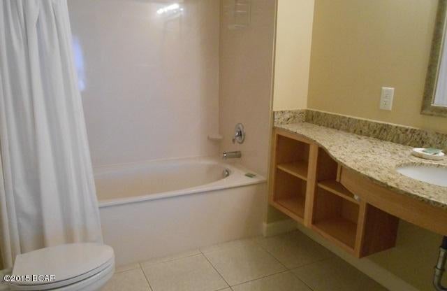 Splash Condo - Residential