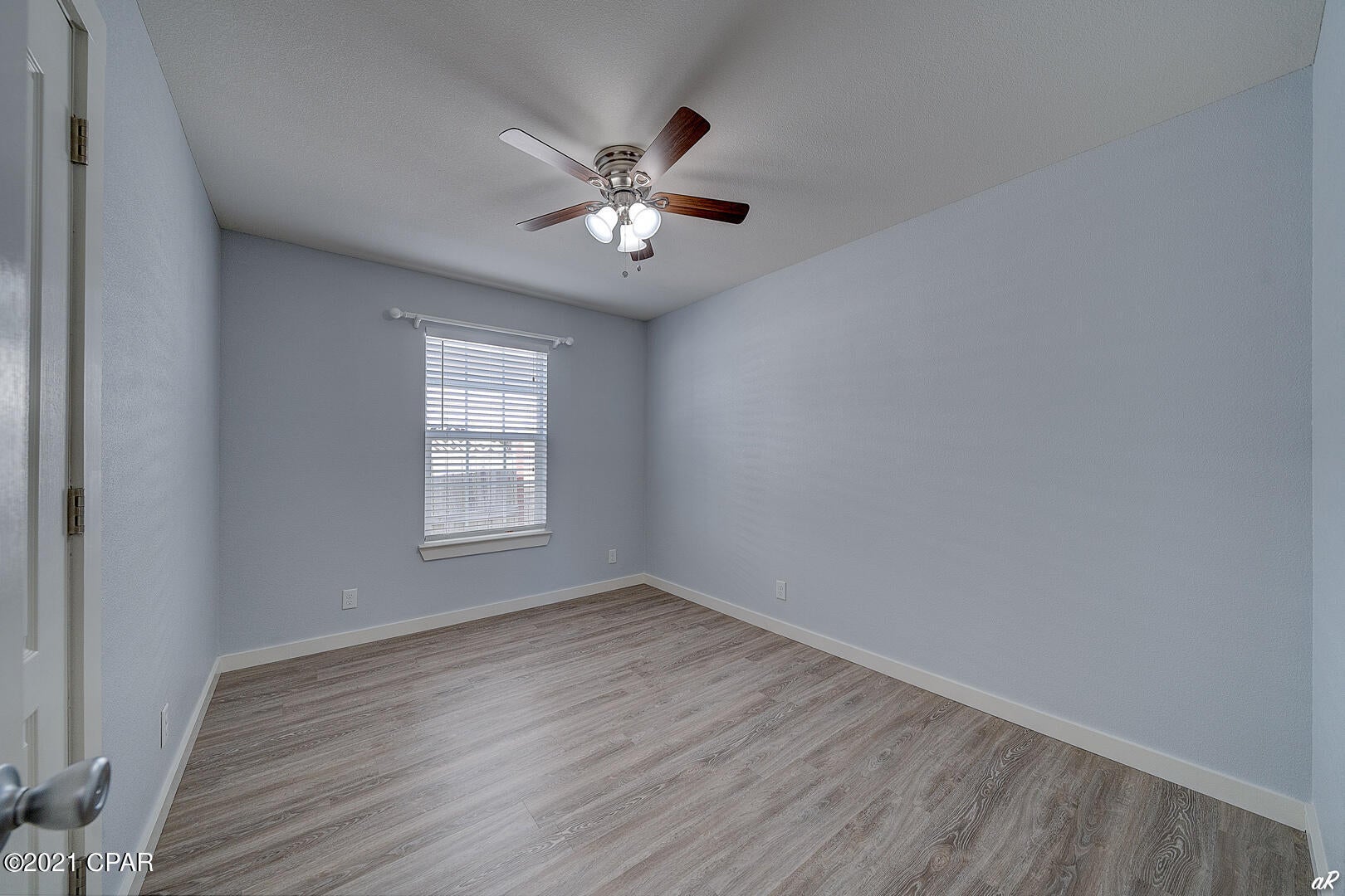 Woodlawn Village Ph 1 - Residential Lease