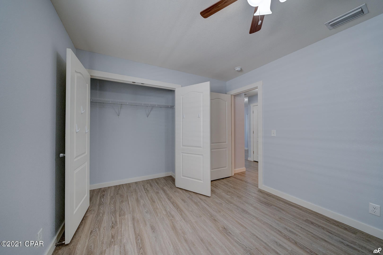 Woodlawn Village Ph 1 - Residential Lease