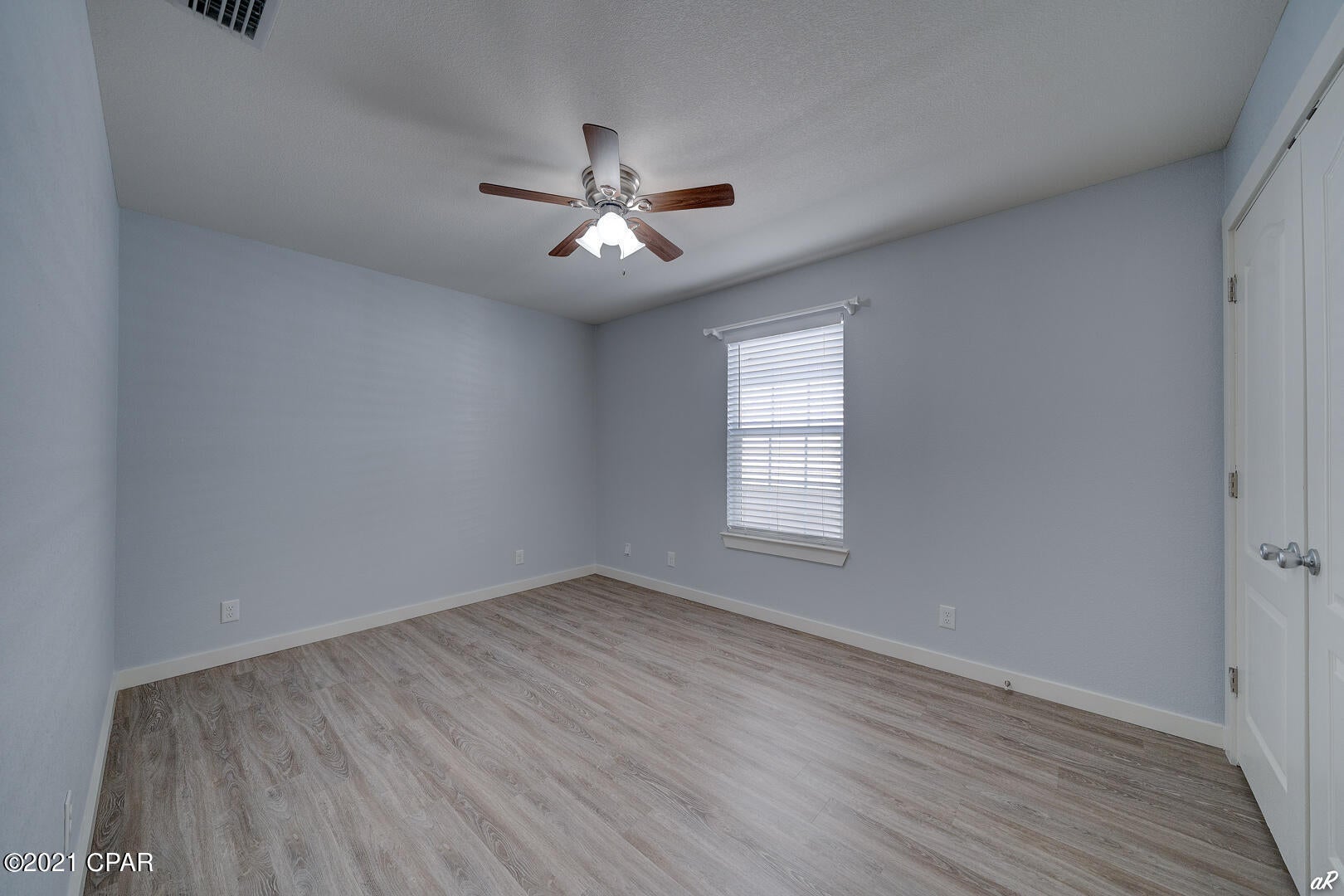 Woodlawn Village Ph 1 - Residential Lease