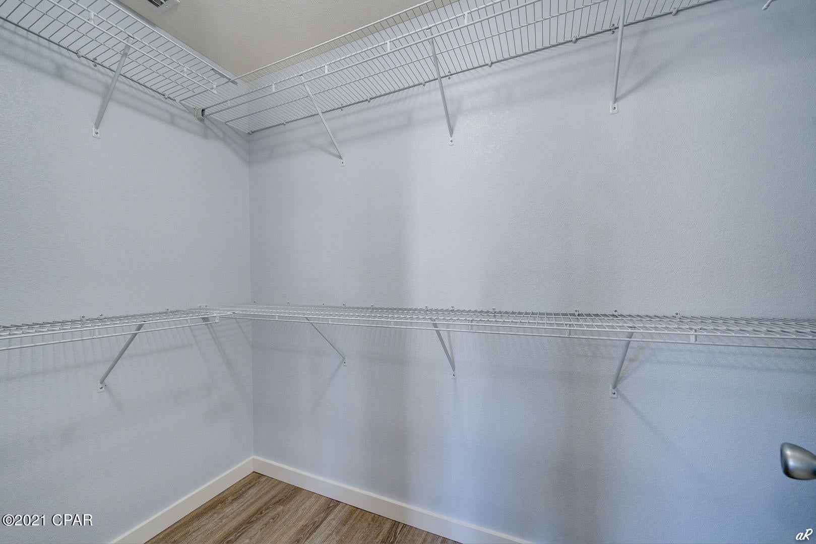 Woodlawn Village Ph 1 - Residential Lease