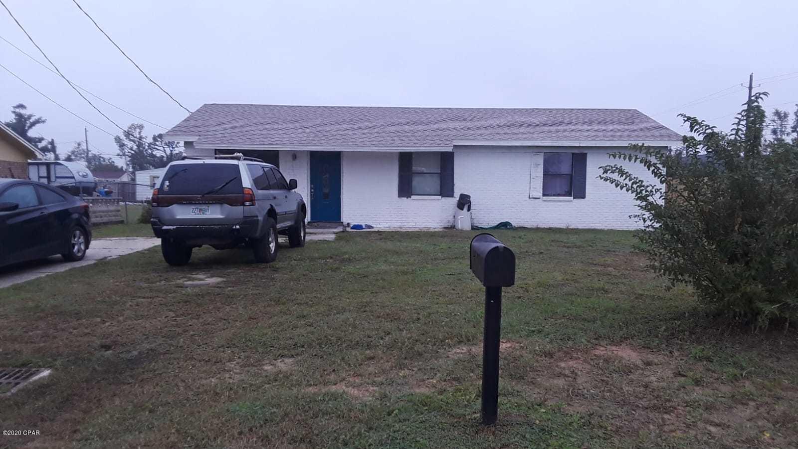 ***Extremely motivated Landlord with flexible terms*** Huge, and elegant white bricks 5 bedrooms house / 3 baths. Situated on a large Corner Lot of 11,238 Sqft, One of the biggest houses in Lake Heights neighborhood = 2,100 Sqft. * Centrally located within walking distance to Deer Point, Mowat, and Mosley Schools, short drive to Tyndall AFB, as well as down town * 6 Parking spaces, and great patio area for kids playground, BBQ, pets, you can even install an above ground pool! *** Completely renovated with modern finishes, open concept, recessed lighting, tiles floors, stainless steel appliances, and Landlord is even willing to make any necessary changes for the Tenant's comfort...It won't last ***