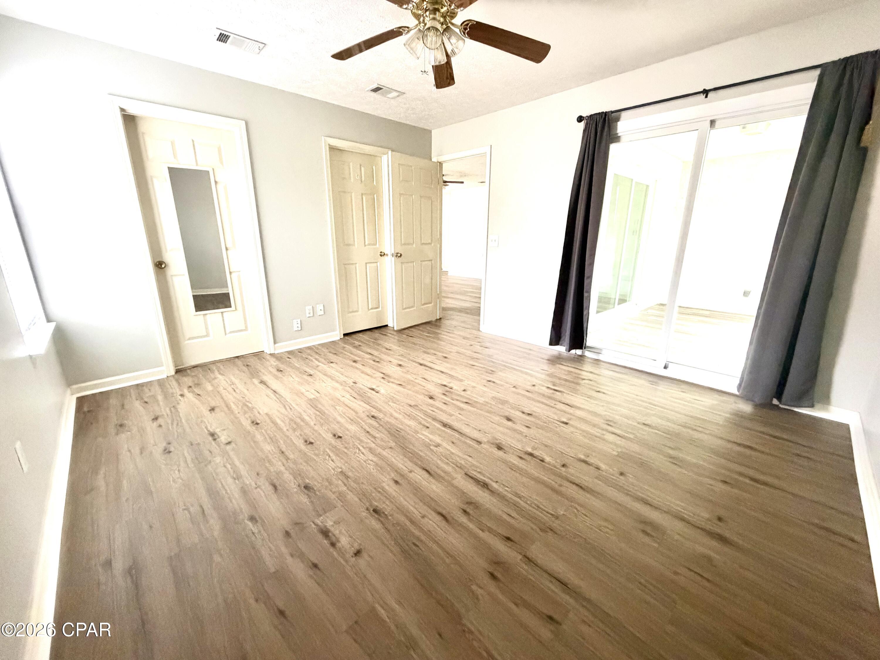 Pine Tree Place Unit 1 - Residential