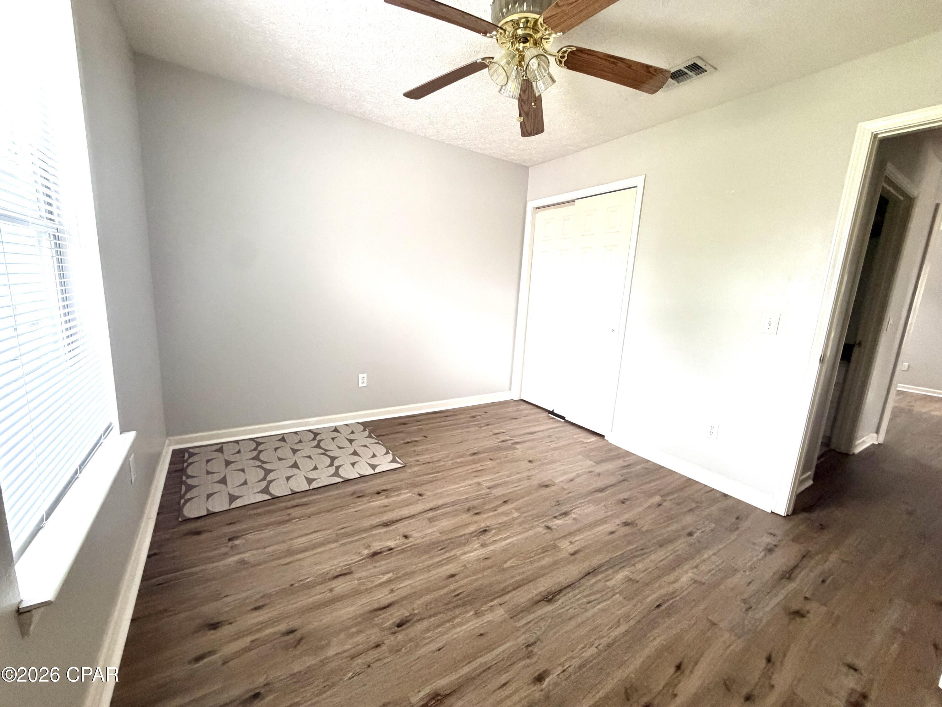 Pine Tree Place Unit 1 - Residential