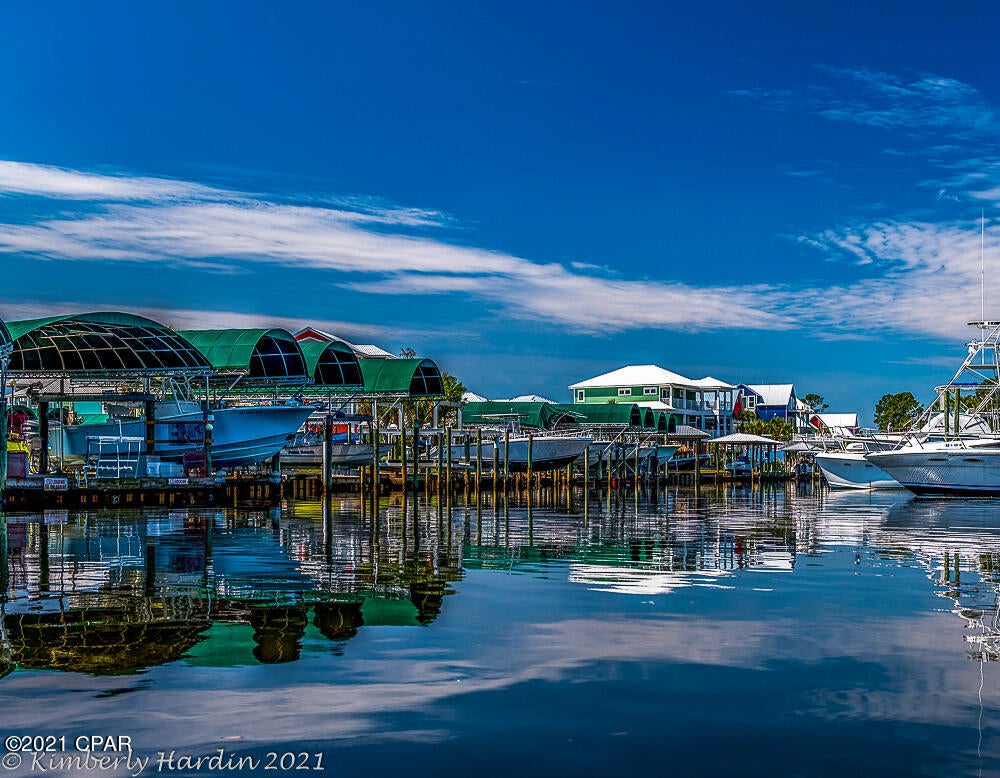 Hibiscus By The Bay - Residential