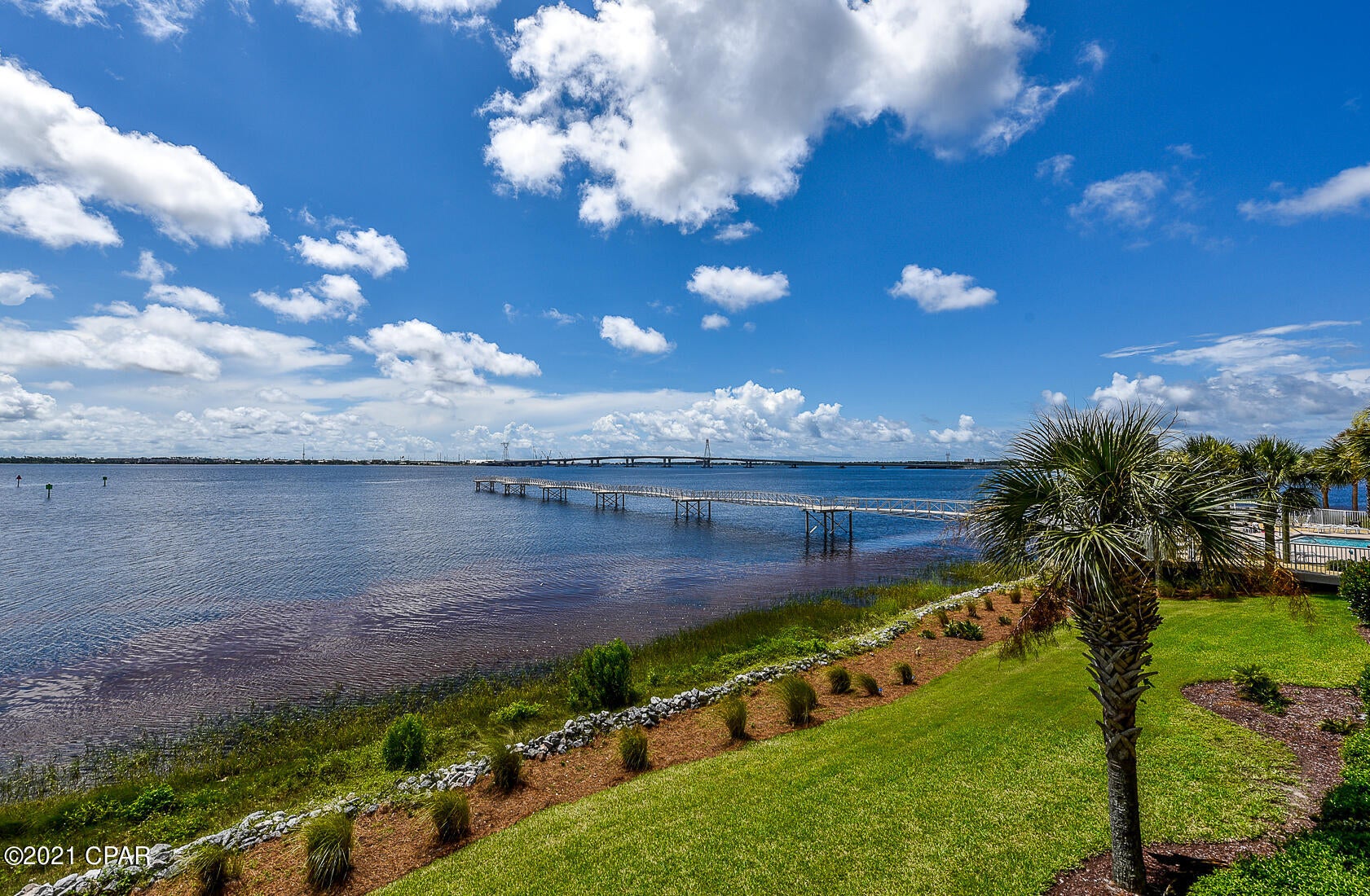 Hibiscus By The Bay - Residential