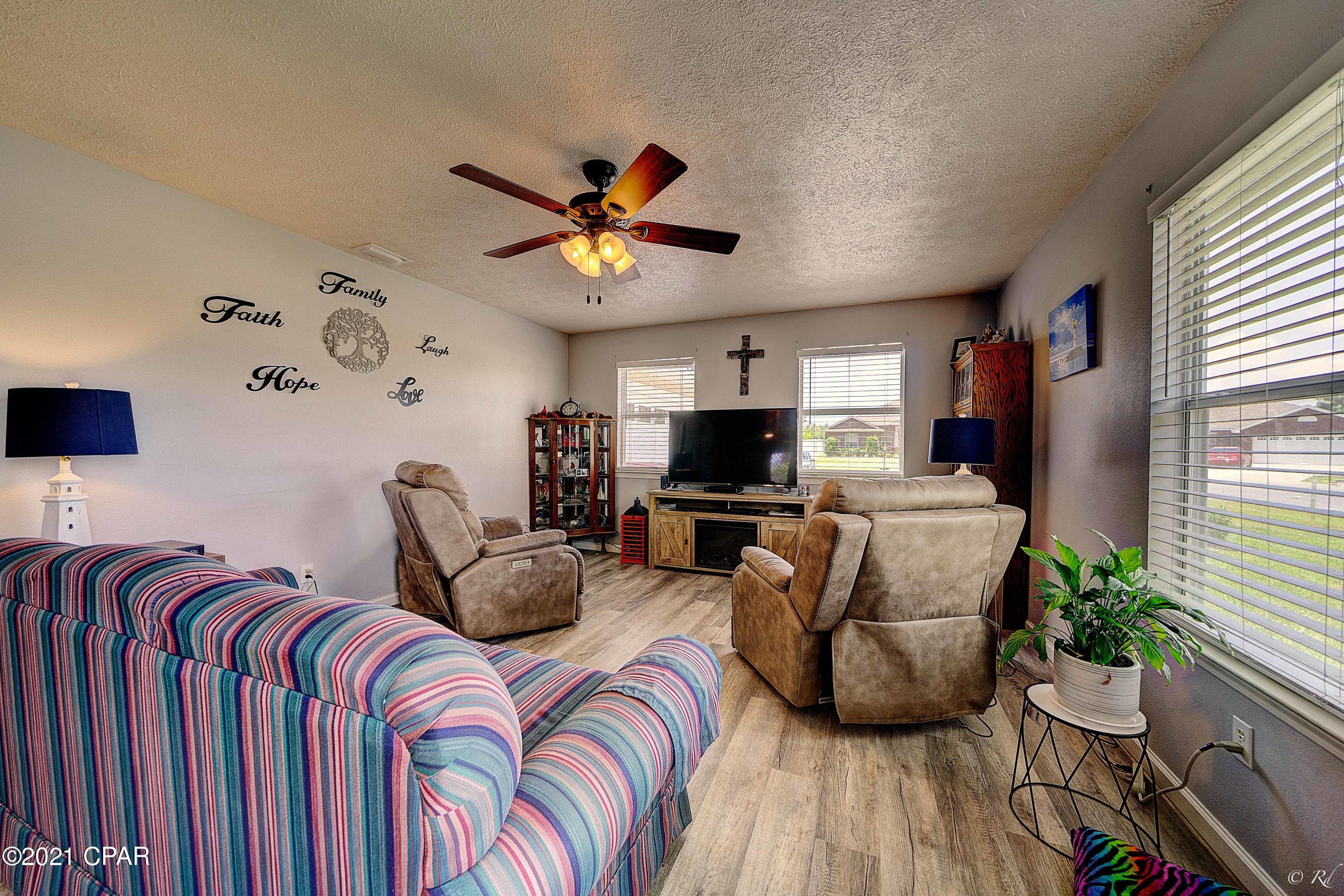 Pine Tree Place Unit 2 - Residential