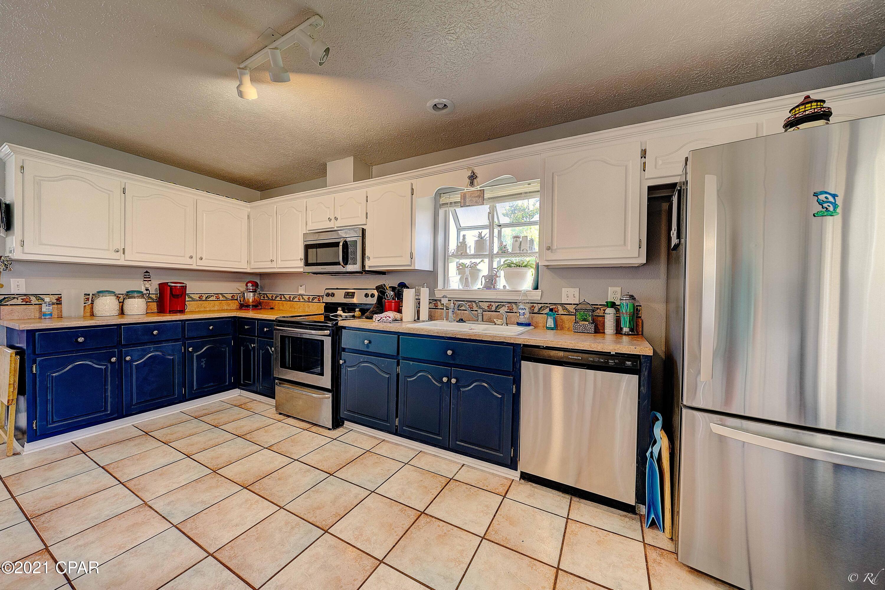 Pine Tree Place Unit 2 - Residential