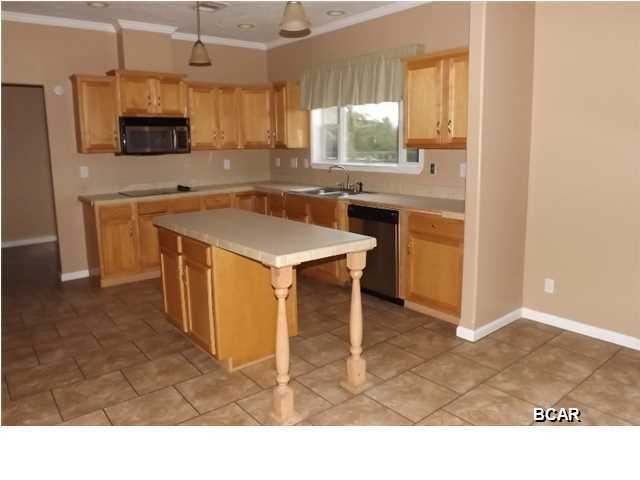 Laguna Beach Estates 7th Add - Residential
