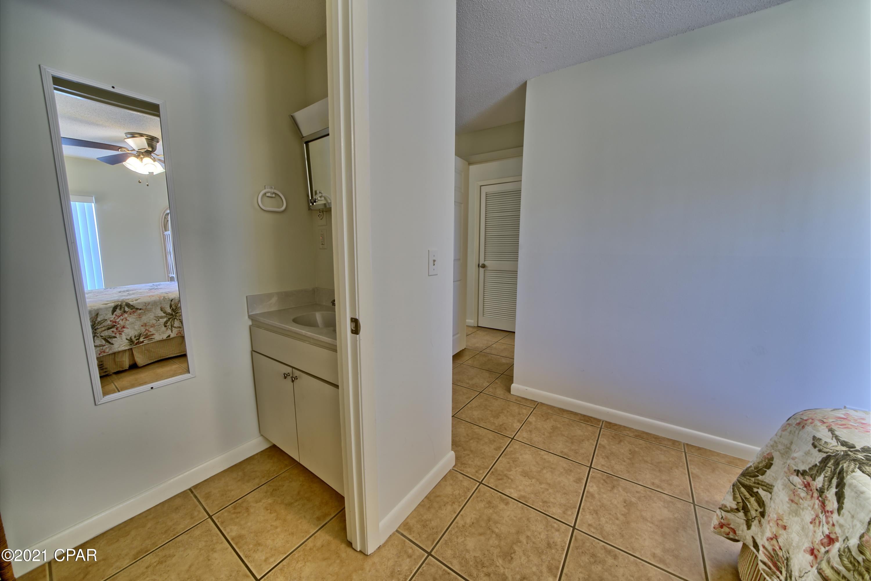 Cresent Bch Unit 1 - Residential