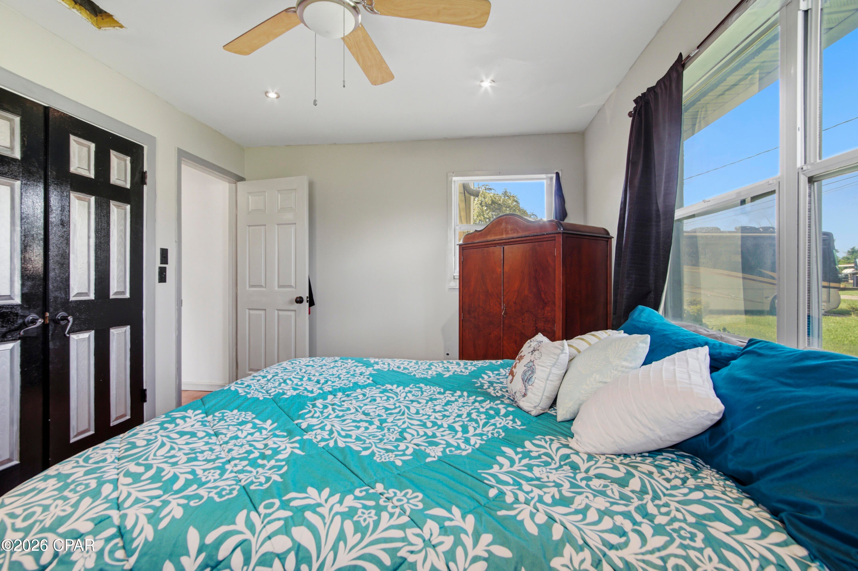 Pretty Bayou Hts 2nd - Residential