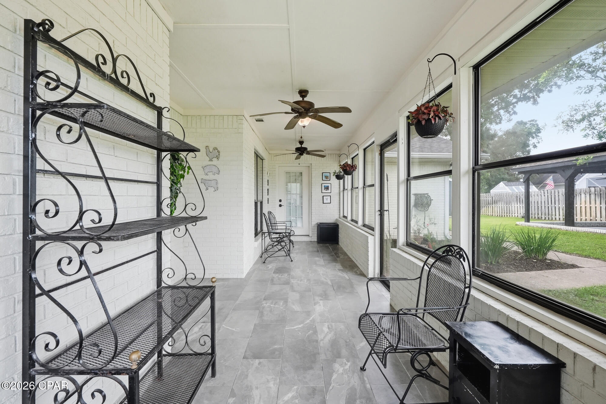 Spikes Addto Highpoint - Residential
