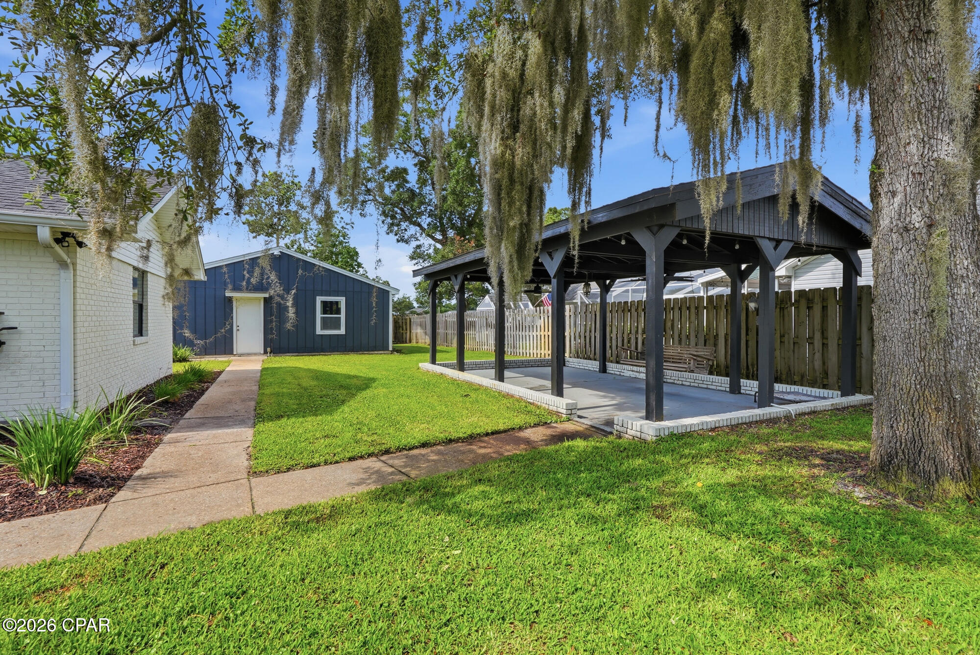 Spikes Addto Highpoint - Residential
