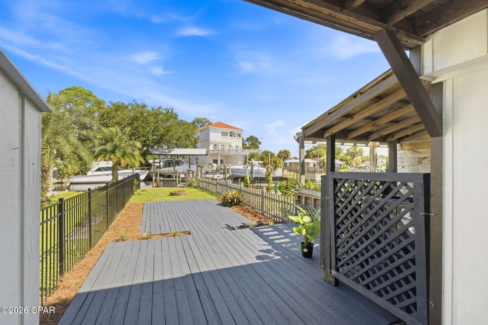 Harbour Towne - Residential