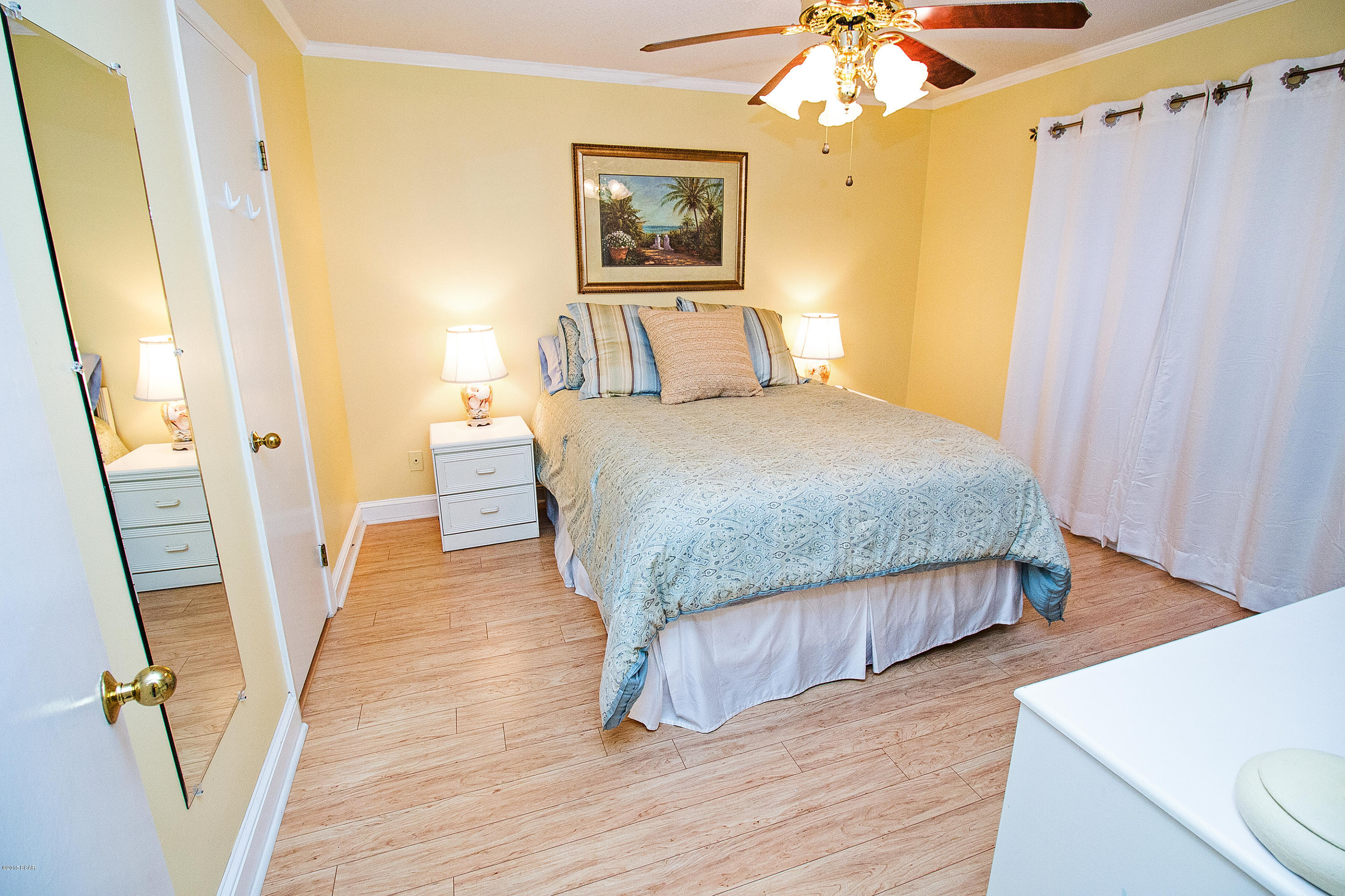 Emerald Shores Condo - Residential