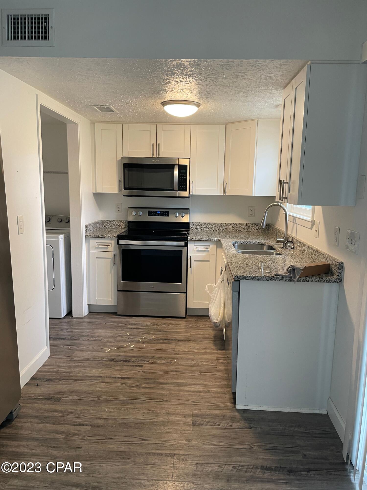 [No Recorded Subdiv] - Residential Lease