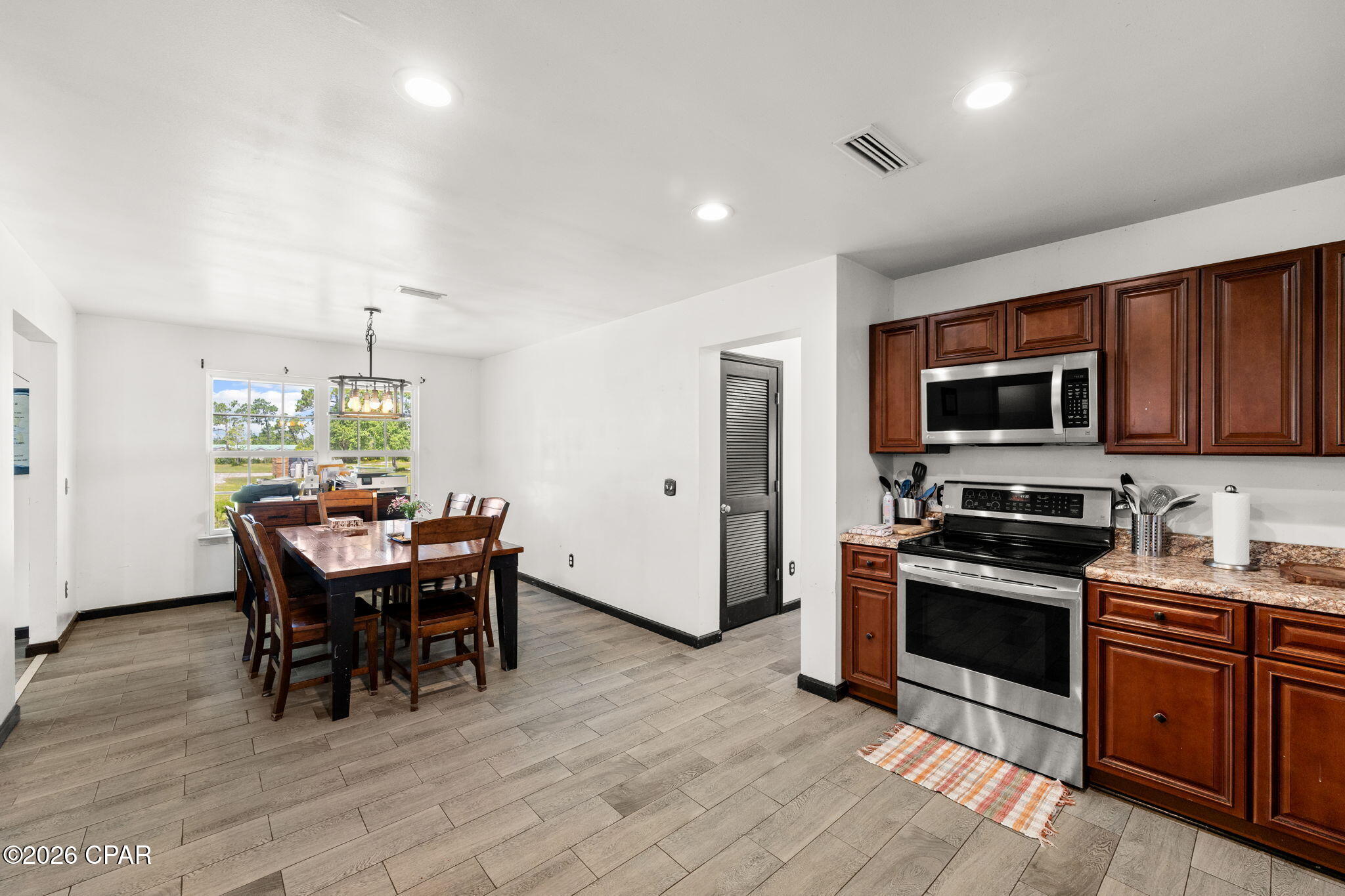Waverly Ests - Residential