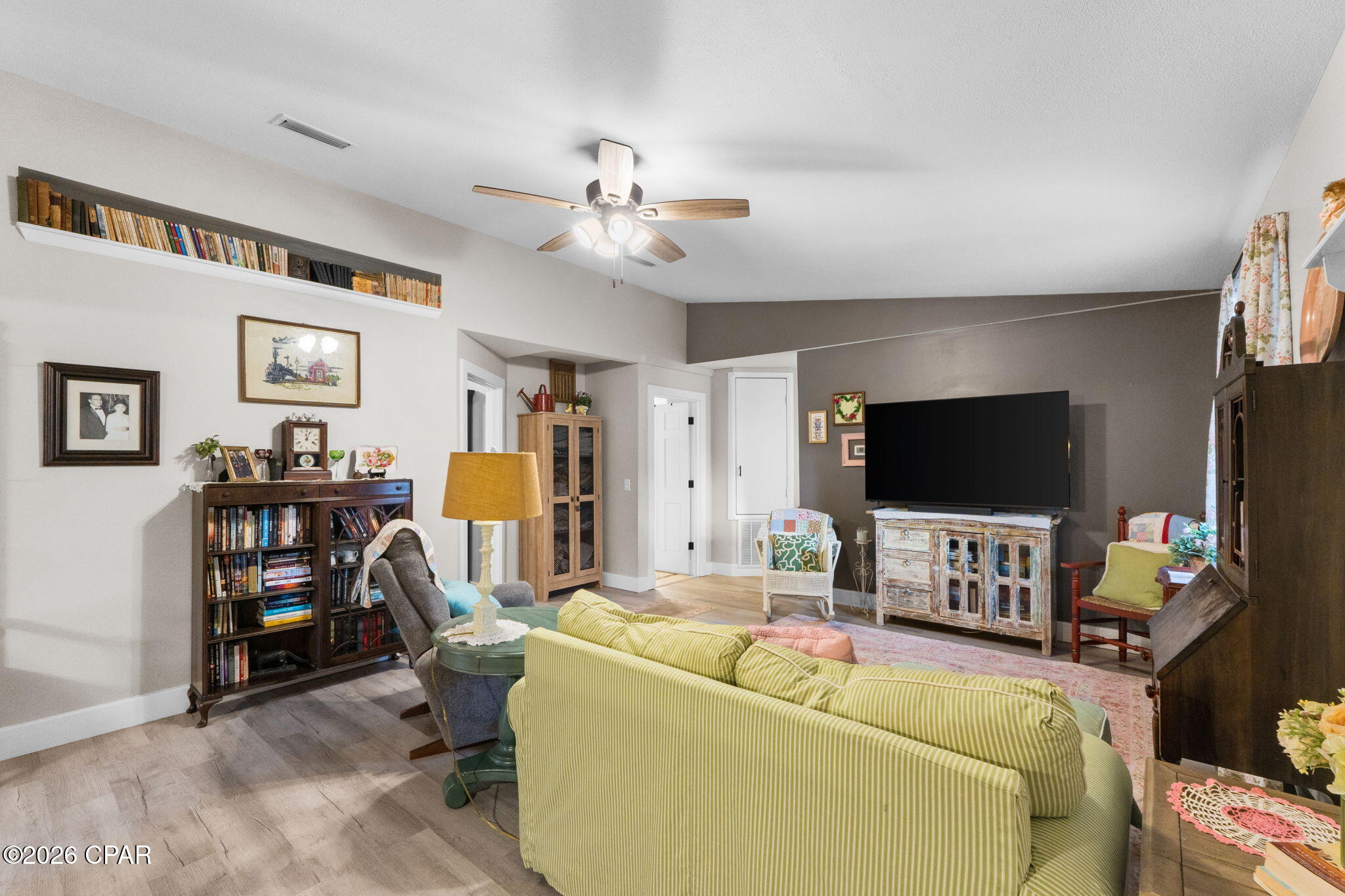 [No Recorded Subdiv] - Residential