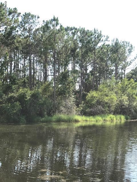 The Glades - Land